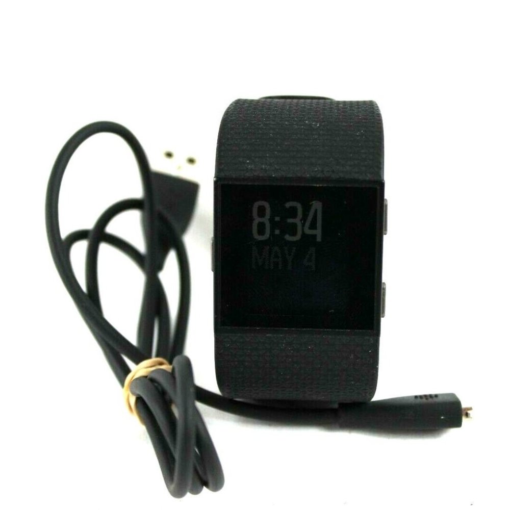 Fitbit Surge Fitness Superwatch Activity GPS Tracker Black Size Large Used Once!